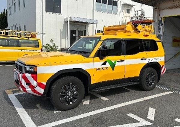 パトカーに乗れる・制服が着られる・安全免許証がもらえる。酒々井アウトレットのGWキッズイベントが全部無料