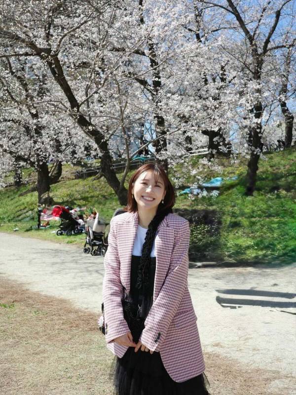 「妊婦を隠す必要はない」西野未姫さん、妊娠8カ月のリアルなマタニティコーデがめちゃくちゃ可愛い！