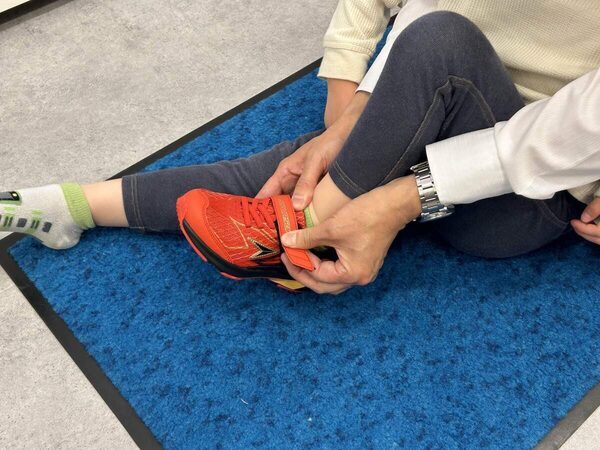実は7割の子どもがサイズ間違い!? 間違った靴選びが招く一生モノの恐ろしい足トラブル