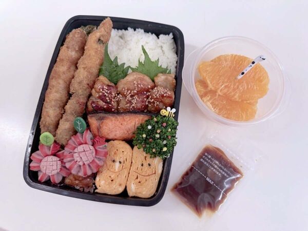 辻希美さん“高校生あるある”に「最悪、もっと早く言って！」お弁当の量は想像以上で「ご飯ぎゅうぎゅうおかずパンパン」