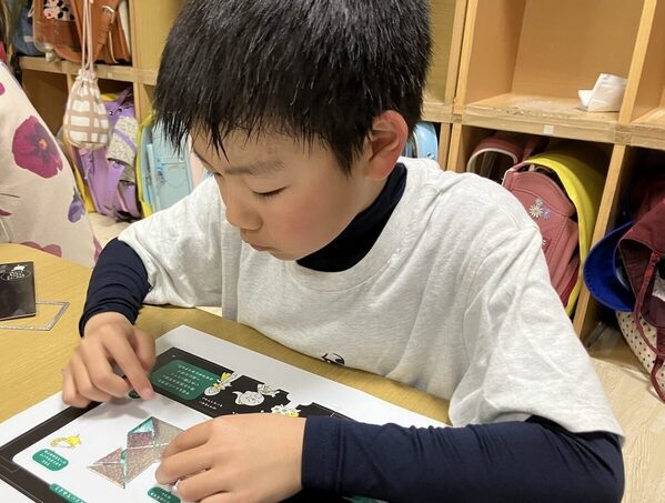 「次もやりたい！」が止まらないパズルブックが登場。物語を読みながら図形パズルを解く累計49万部の「ヒマつぶしドリル」監修者の新作