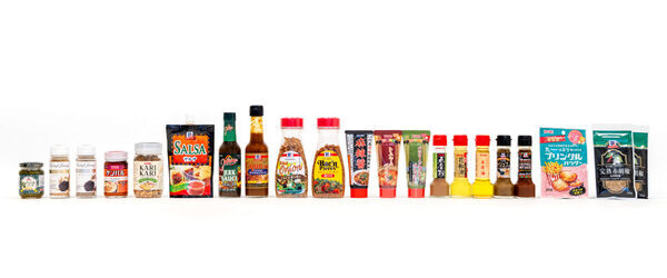 【22種類の調味料を食べ比べて、世界を旅する】味覚を育てるイベントが100本のスプーンで開催