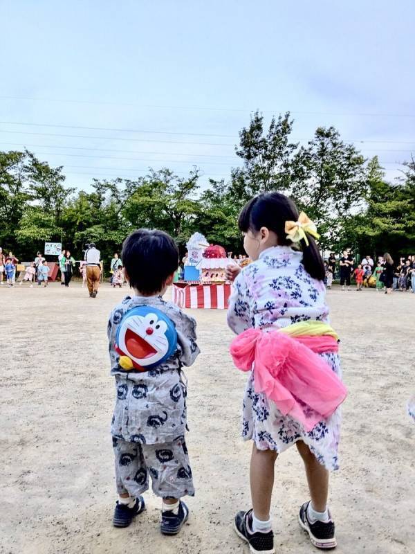 3人目誕生で直面した現実。実家を頼れない5歳・2歳・0歳の育児を夫婦で乗り切ったパパ育休