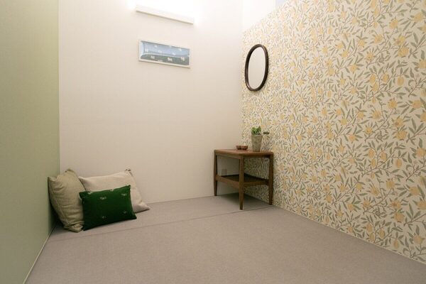 1歳次男が緊急入院、常に抱っこで「眠れない、トイレすら行けない」 2児のママが直面した付き添い入院のリアル