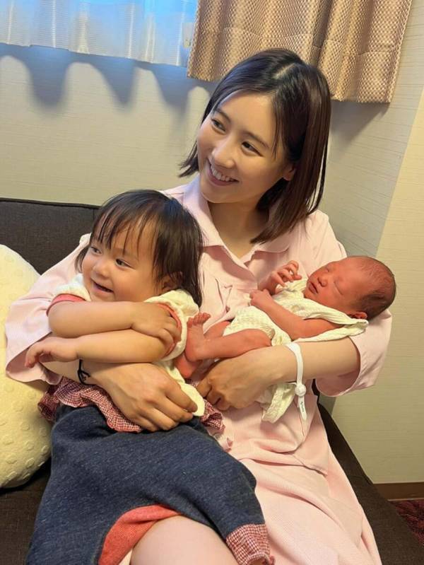 西野未姫さん第二子出産「あと1時間以内」から急展開…「もう出てますよ」⁉ 夫・山本圭壱さん「本当にいい出産でした」