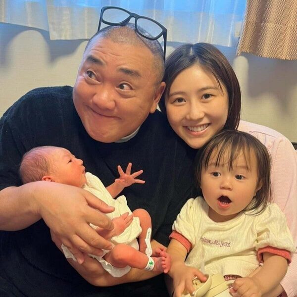 西野未姫さん第二子出産「あと1時間以内」から急展開…「もう出てますよ」⁉ 夫・山本圭壱さん「本当にいい出産でした」