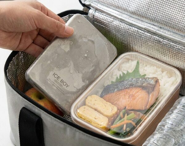 「お昼まで本当に冷えてるか心配」がこれで解決する。約3時間0℃以下キープのステンレス保冷剤が夏のお弁当を守る