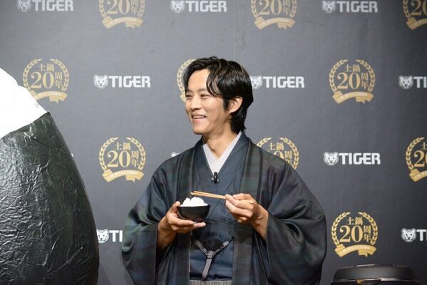 松坂桃李さんがプライベートでの“ごはん愛”を語る「炊き込みご飯も作ります」