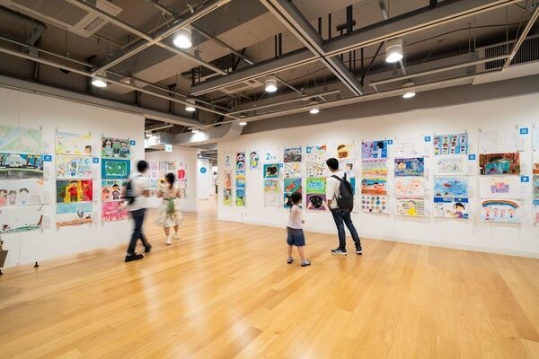 「自分の絵が美術館に飾られた！」その体験を横浜の子どもたちに。無審査で全員展示の美術展が作品を募集中