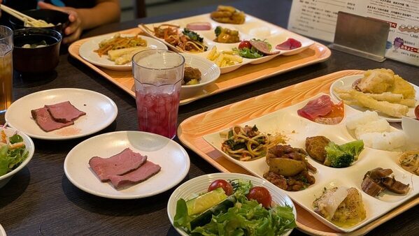 「家族の時間を大切にしたい」と訪れた裏磐梯。五色沼を歩き、あかべこに絵付け…学びと癒しに満ちた1泊2日の親子旅レポ