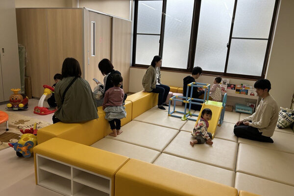 福井・鯖江で開催　子どもが夢中、大人もほっと一息。地域で広がる“子育て応援フェスタ”の現場