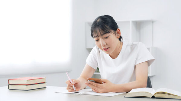 10分で終わる自由研究｜小学6年生・中学生向けの簡単テーマ5選（無料テンプレート付き）