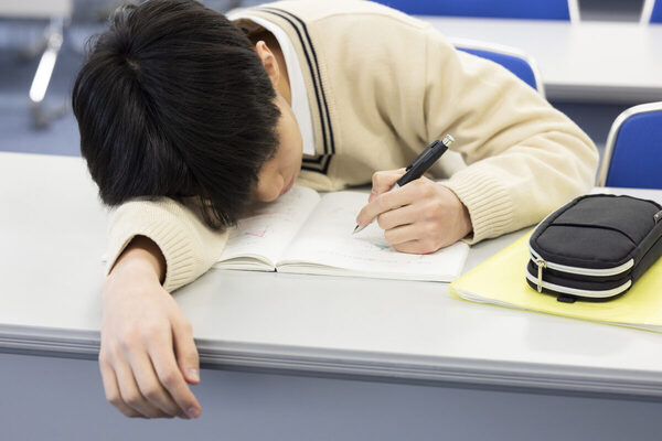 「よかれと思って」が逆効果に。子どもを疲れさせる家庭に共通すること