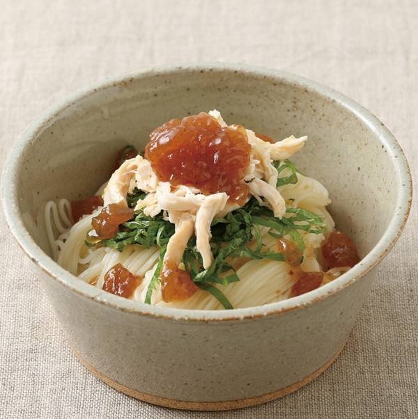 「これぞ流しそうめん」子どもも大人も楽しそう！自宅のテーブルでできる。本格竹製セット見つけた！