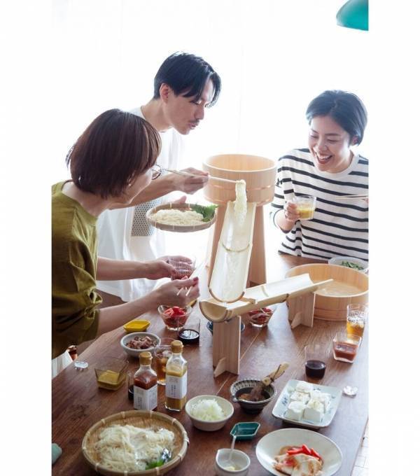 「これぞ流しそうめん」子どもも大人も楽しそう！自宅のテーブルでできる。本格竹製セット見つけた！