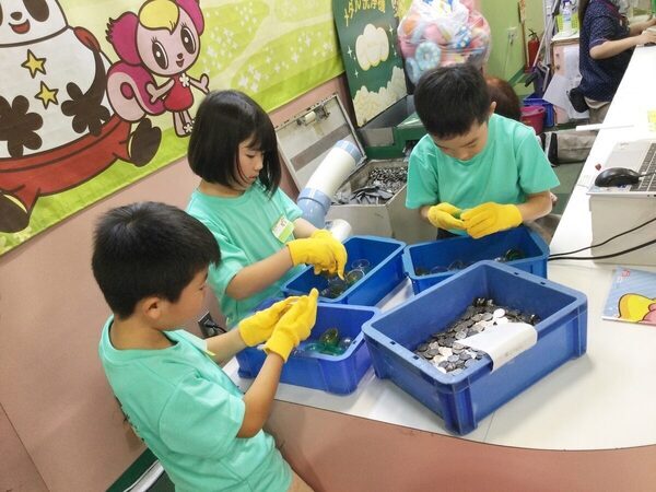 遊ぶ側から「働く側」へ。モーリーファンタジーで小学生が1日スタッフ体験できる人気企画が今年も全国約319ヵ所で