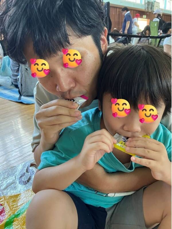 子どもは食べてくれる？ 持ち運びやすさは？ 夏のおでかけにミニゼリーを持っていってみた。親子で徹底レビュー！