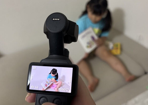 【手ブレなし】走り回る子どもの撮影スマホ以上にキレイ！マザーズバッグに入る最小最強カメラの実力