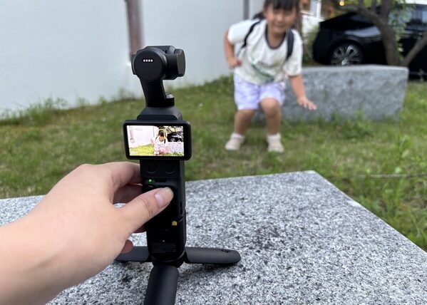 【手ブレなし】走り回る子どもの撮影スマホ以上にキレイ！マザーズバッグに入る最小最強カメラの実力