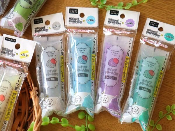 【100均】品切れ続出「ホイップクリームのり」使い方のコツは？縮む対策＆映えアレンジ4選