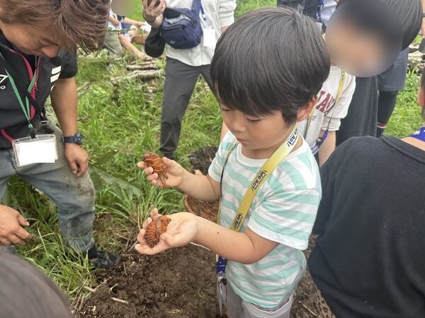 「変化したのは親の方かも」虫を追う5歳と過ごした自然体験1DAYスタディツアー