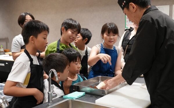 見て・触れて・握って、楽しく学んで、美味しく食べる！　“命”と“科学”を学ぶ、子ども向け食育イベントを開催