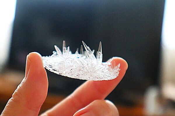 【本音レビュー】『学研の科学 きらめく宝石結晶』は価格以上の価値あり？ コスパと知育効果を徹底検証！