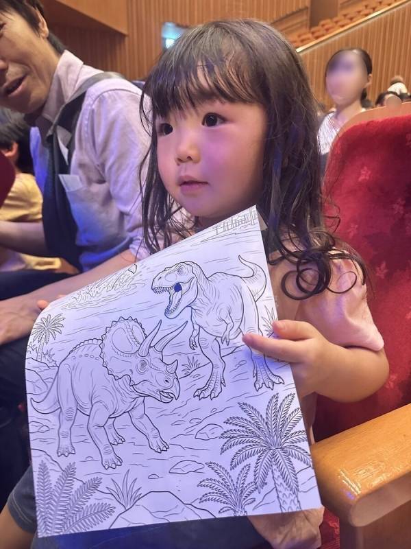「怖い！」と泣きそうだった3歳がまさかの変化。体験型リアル恐竜ショー「恐竜パーク」に親子で行ってみた