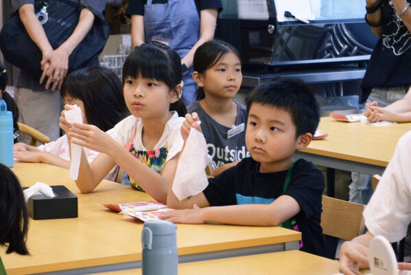 食事をよく噛まない子は「問題行動を起こすリスクが高い」。 専門家が語る、朝食が子どもに与える意外な影響