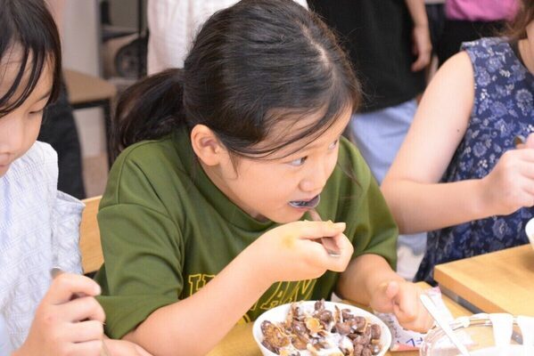 食事をよく噛まない子は「問題行動を起こすリスクが高い」。 専門家が語る、朝食が子どもに与える意外な影響