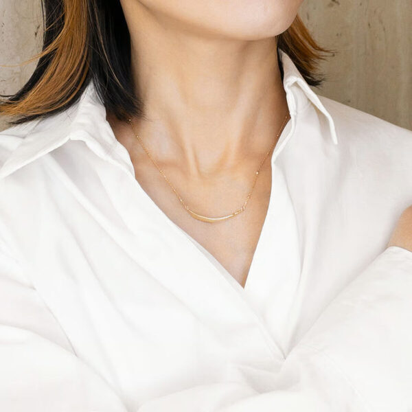 学校行事で好印象！ 派手すぎず地味すぎない大人のジュエリー3選