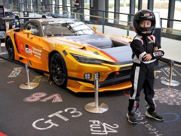 【窓からサーキットが見える！】クルマ好きキッズに大人気の「富士スピードウェイホテル」に泊まってみた