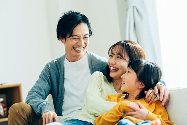 実は「掃除しなさい」はNGだった。教育評論家 親野智可等先生がすすめる、夏休みの「親子大そうじ」が子どもを伸ばす理由