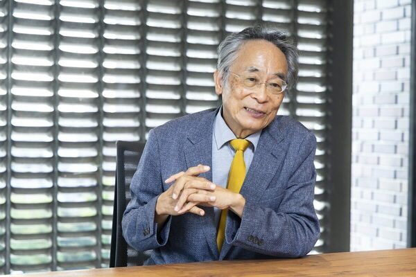実は「掃除しなさい」はNGだった。教育評論家 親野智可等先生がすすめる、夏休みの「親子大そうじ」が子どもを伸ばす理由