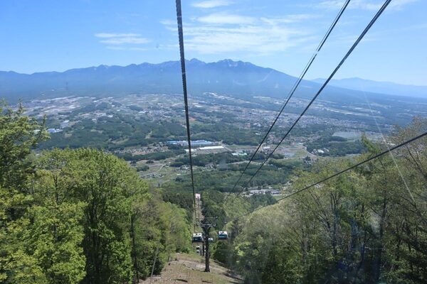 「楽して絶景、何より涼しい」夏こそ行きたい天空ハイキング。標高2600mまで一気に！