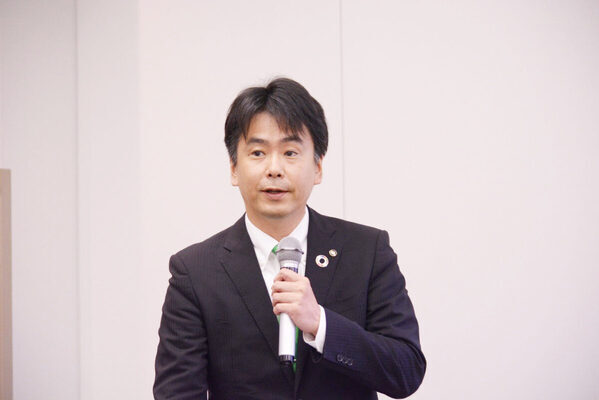 ブルーライトだけじゃない！ 専門家が指摘する「スマホ寝不足」の意外な要因