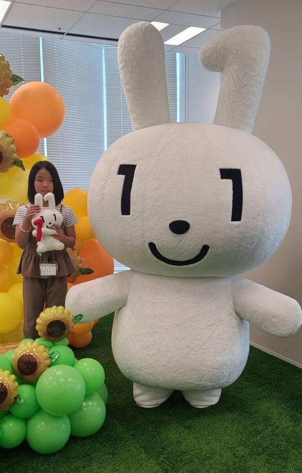 大臣を前に緊張…と思いきや 小4娘が見せた堂々プレゼンにびっくり 霞が関のお仕事体験