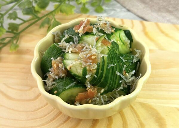 これ、5分以内でできます！見た目も食感も楽しいキュウリの超時短・副菜レシピ【プロの技が詰まってる！】