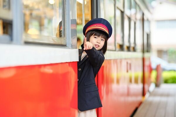 人気の体験は事前予約制のものもあるので、早めのチェック！運転士のお仕事体験も！鉄道好き親子必見「風祭トレインフェスタ」