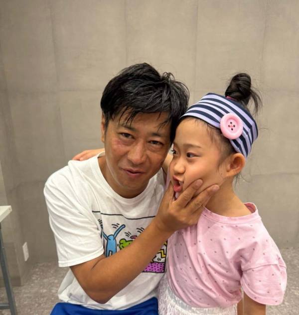 パンサー尾形さん「俺も裏垢作って入る」8歳娘のスマホ利用に本音「何かあってからでは遅い」