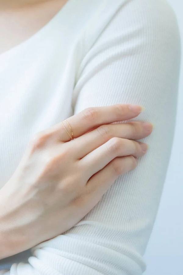 外さなくてもきれい見え。毎日使える“着けっぱなしジュエリー”3選