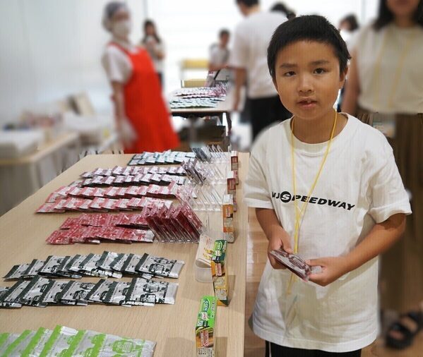 「だから、おいしいんだ！」小5息子が身近なあの商品のヒミツに迫る！ 味の素の「自由研究講座」に親子で夢中