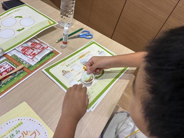 「だから、おいしいんだ！」小5息子が身近なあの商品のヒミツに迫る！ 味の素の「自由研究講座」に親子で夢中