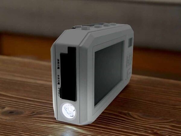 「スマホが使えなくなったら…」に備える、手回し充電式の防災テレビが新発売