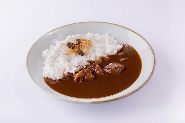 あのケーキの名店、実はレストランから始まっていた！チョコレート隠し味の欧風カレーも！トップスの秘伝カレーがお取り寄せ可能に