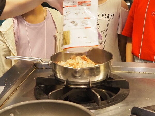 「いい香り！」「うまい！」小5息子も大満足。自分で削った本枯かつお節と絶品の一番だしで和食の魅力をしみじみ実感した食育イベント