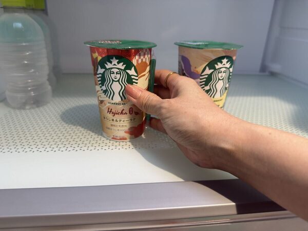 仕事の合間に飲みたい！ スタバの新作チルドカップ2種を編集部で飲んでみた
