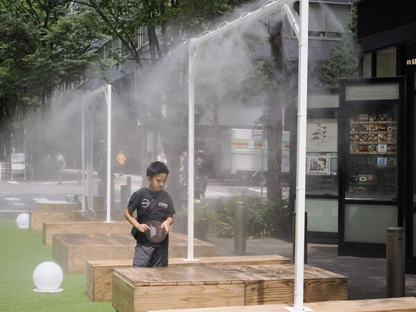 「抹茶っておいしい！」小5息子がオフィス街・丸の内で一服。AIポテチ作りにも挑戦してみた！