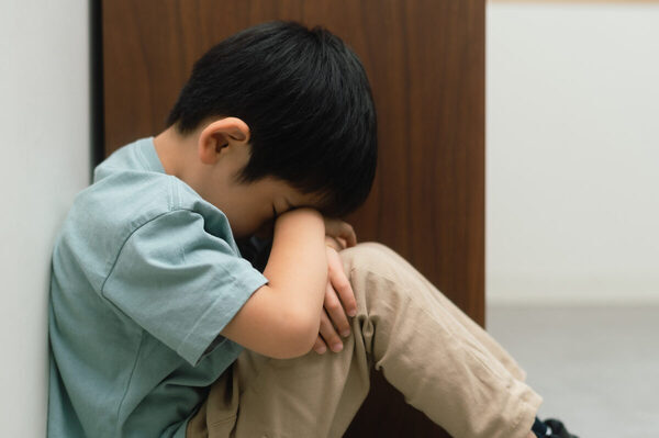 かくれんぼで8歳児が選んだ隠れ場所にゾッとした。「ガチャ」　明日我が子に起こるかもしれない閉じ込め事故