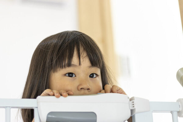 かくれんぼで8歳児が選んだ隠れ場所にゾッとした。「ガチャ」　明日我が子に起こるかもしれない閉じ込め事故